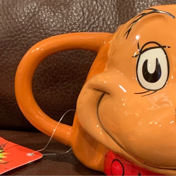 Max the Dog 16oz Sculpted Ceramic Mug How the Grinch Stole Christmas Collection - Picture 5 of 14